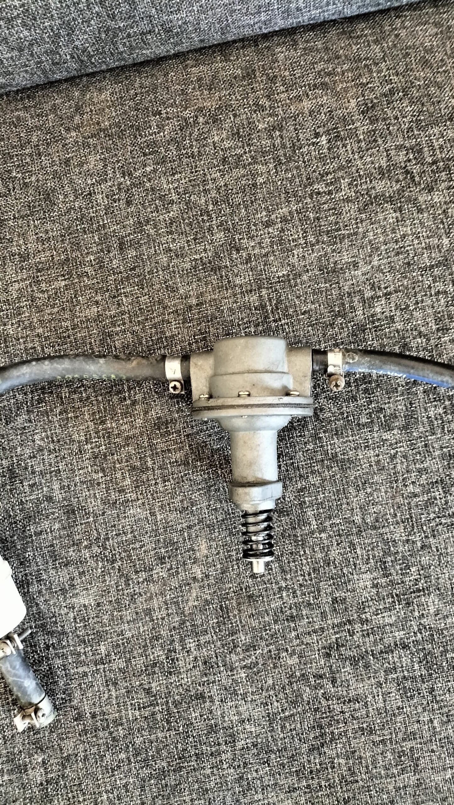 Opel kadett fuel pump
