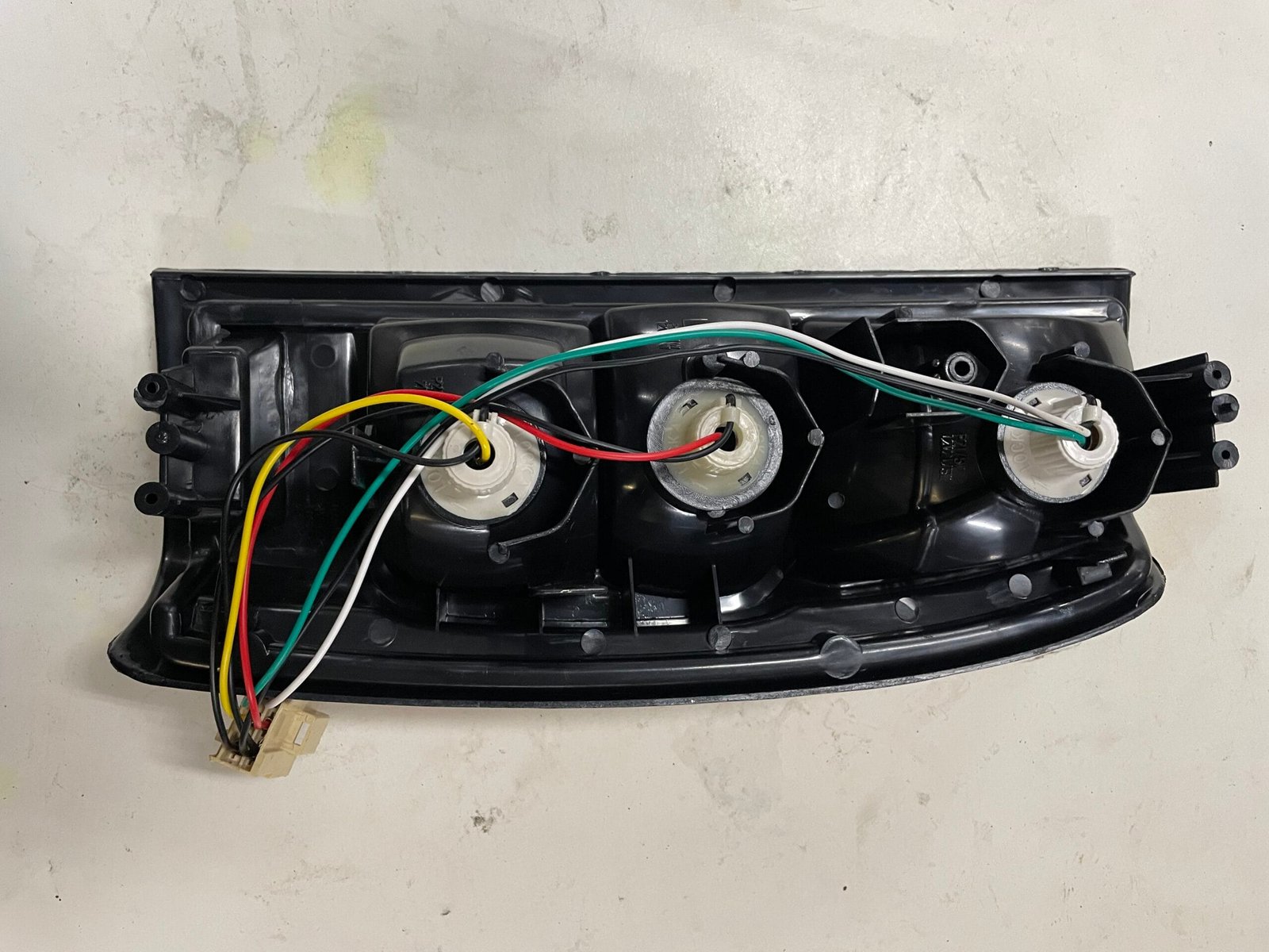 Nissan NP300 LHS Tail Light