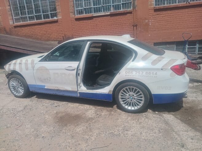 BMW f30 320i manual 2014 stripping for spares