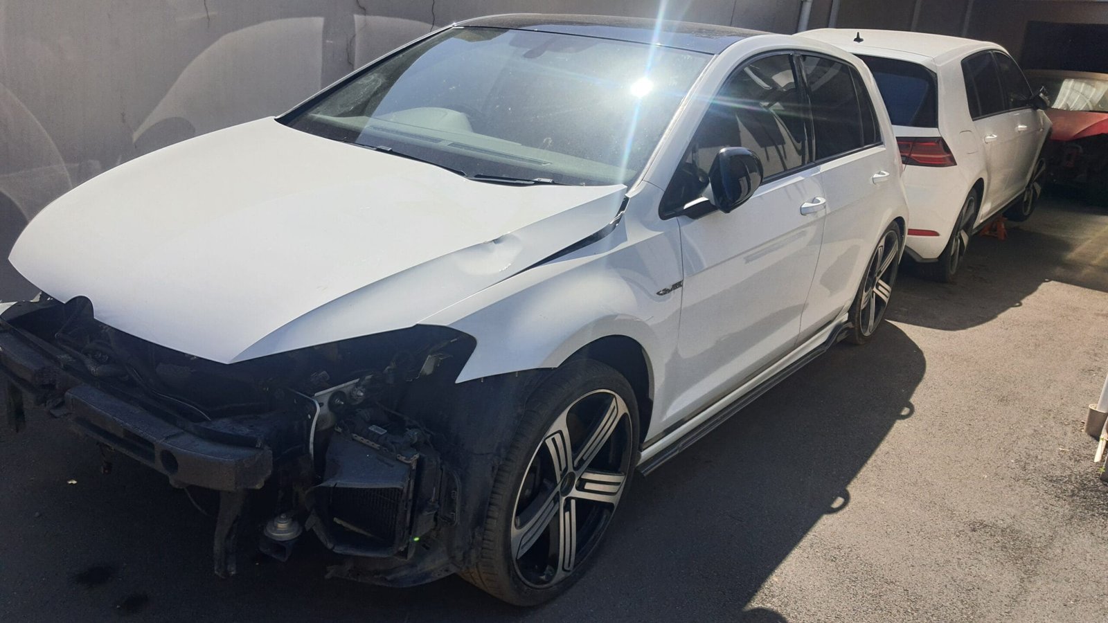 VW GOLF 7 7.5 & R Stripping for spares