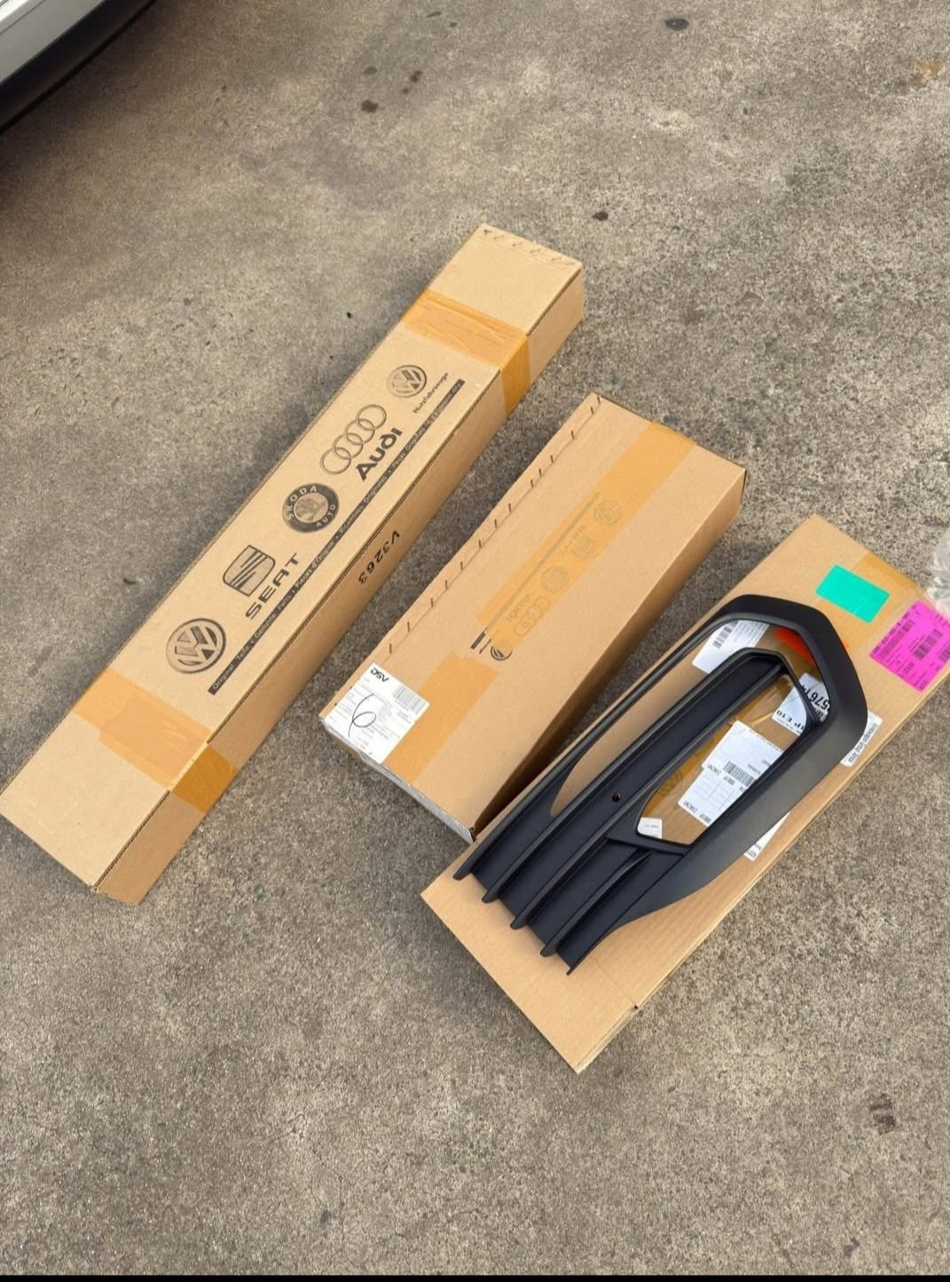 BRAND NEW OEM POLO VIVO BUMPERS COMPLETE WITH GRILLS