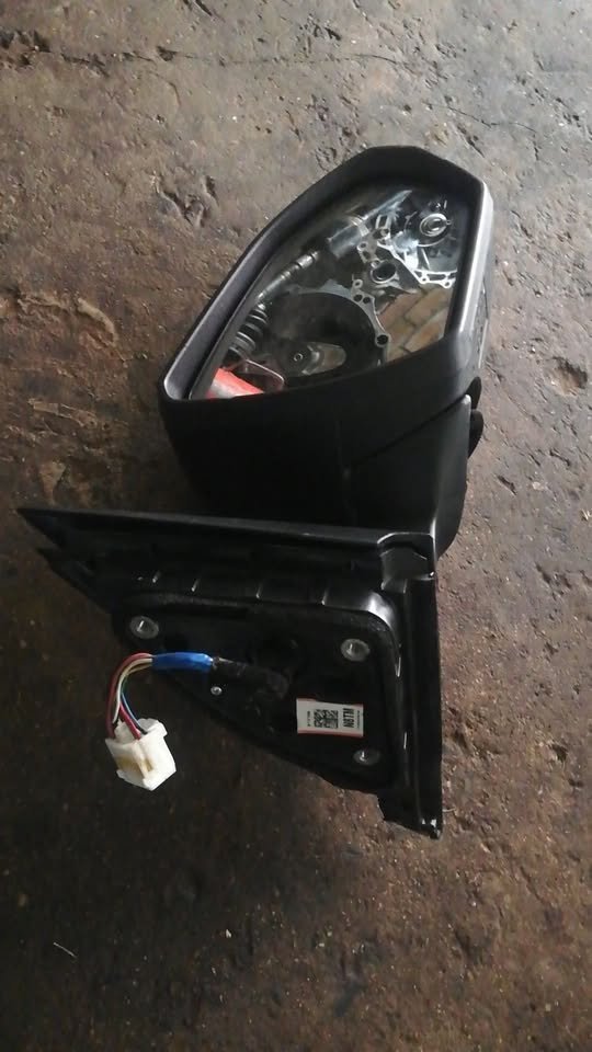 HYUNDIA TUCSON RIGHT MIRROR