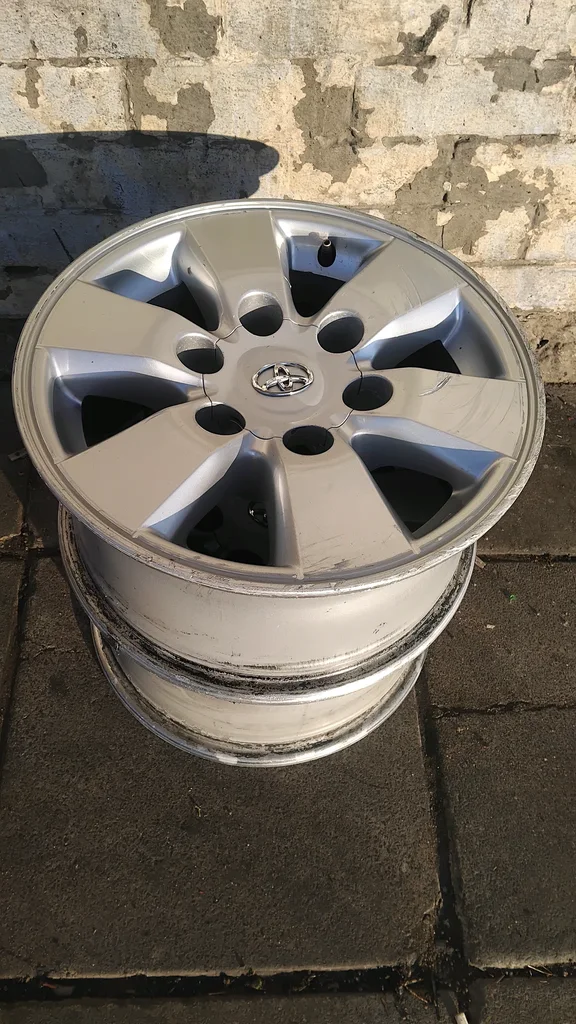 TOYOTA HILLUX MAG RIMS FOR SALE
