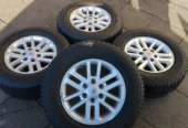 Set of Toyota Hillux Mag Rims And Tyres