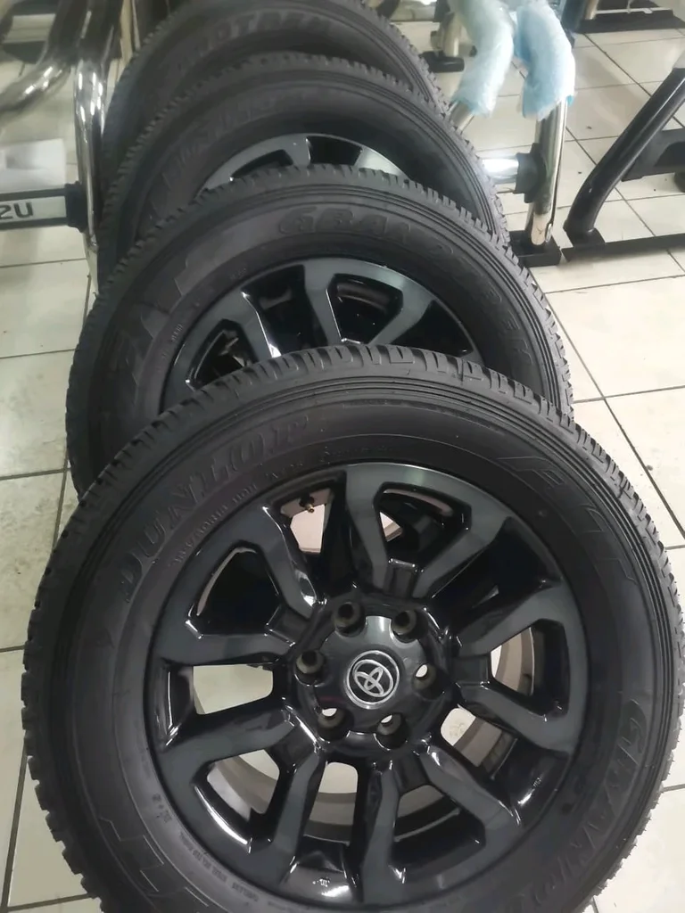 Set of Toyota Hillux Mag Rims And Tyres