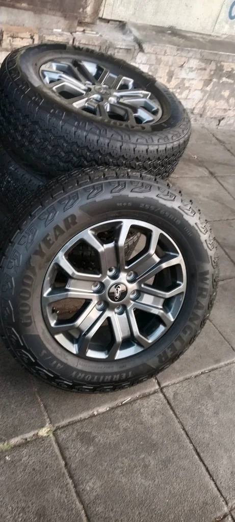 FORD RANGER MAG RIMS AND TYRES 18 Inch