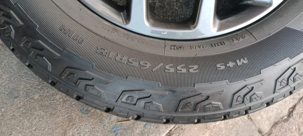 FORD RANGER MAG RIMS AND TYRES 18 Inch