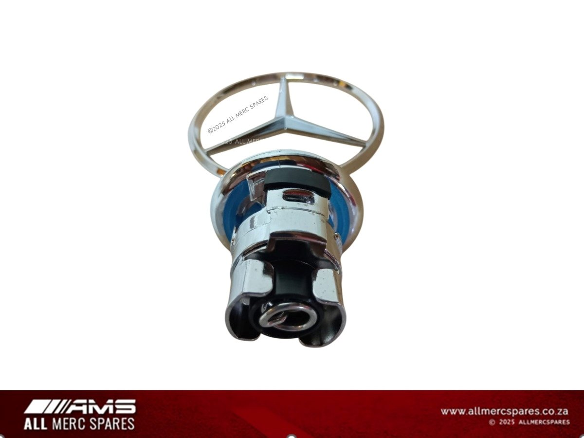 New Mercedes Stand-Up Bonnet Badge