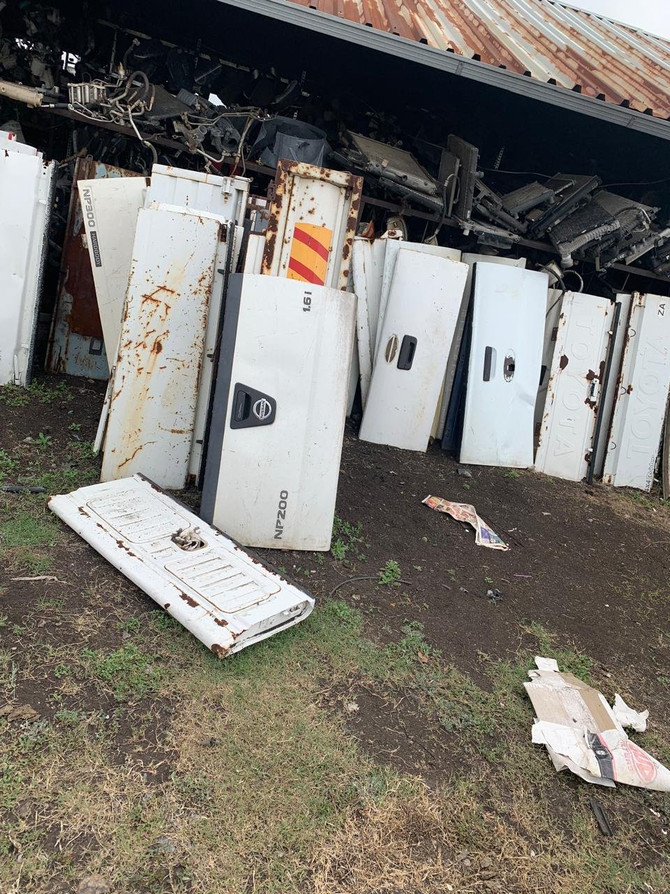 Tailgates for various bakkies