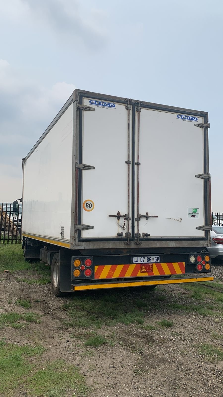 2016 Isuzu F Series Truck for sale