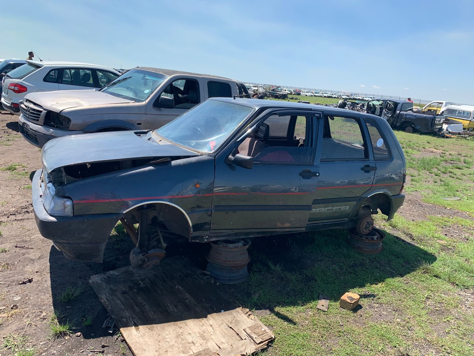 Fiat Uno 2 door and 4 door