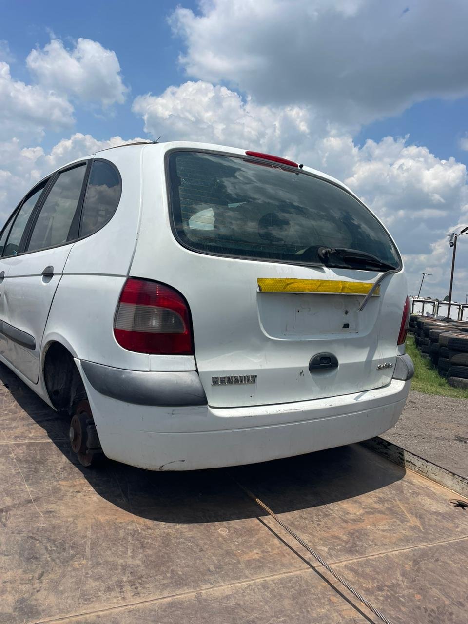 Renault Scenic spares and parts