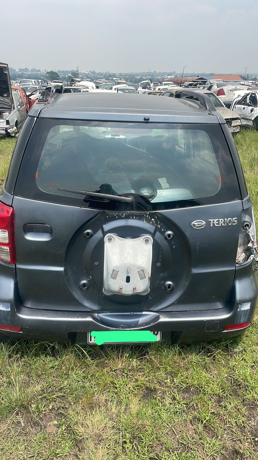 Daihatsu Terios tailgate and glass available