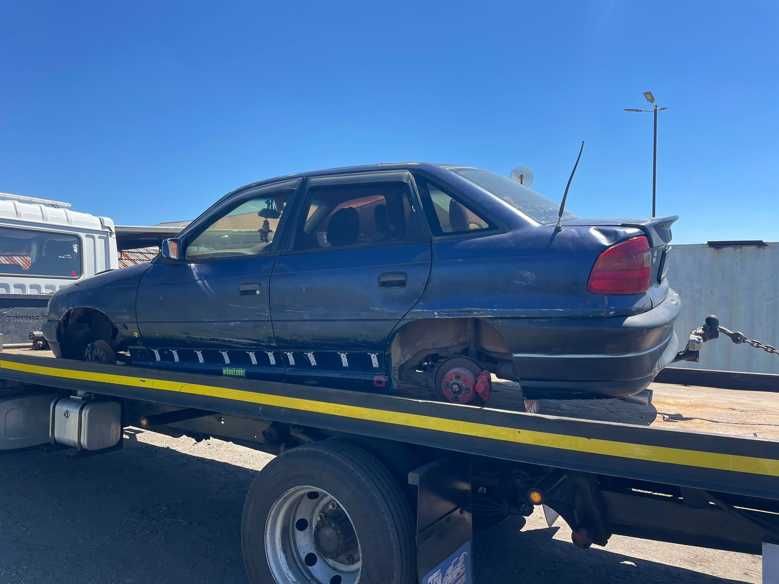 Opel Astra stripping for spares and parts