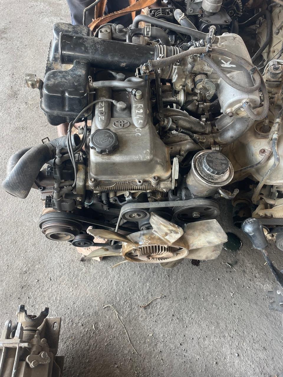 Toyota KZTE 3RZ engine available