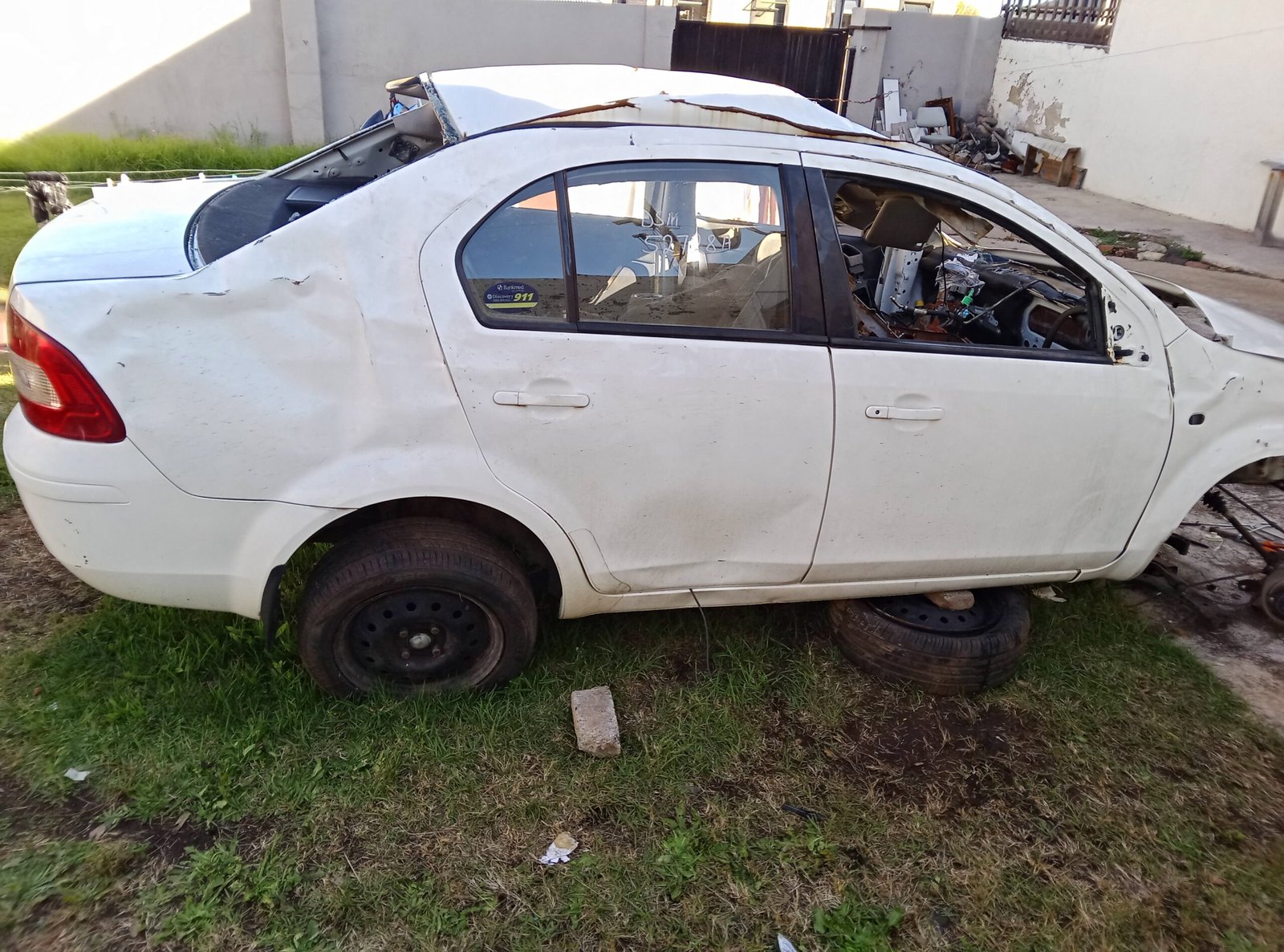 Ford ikon 2014 1.6 Stripping for spares