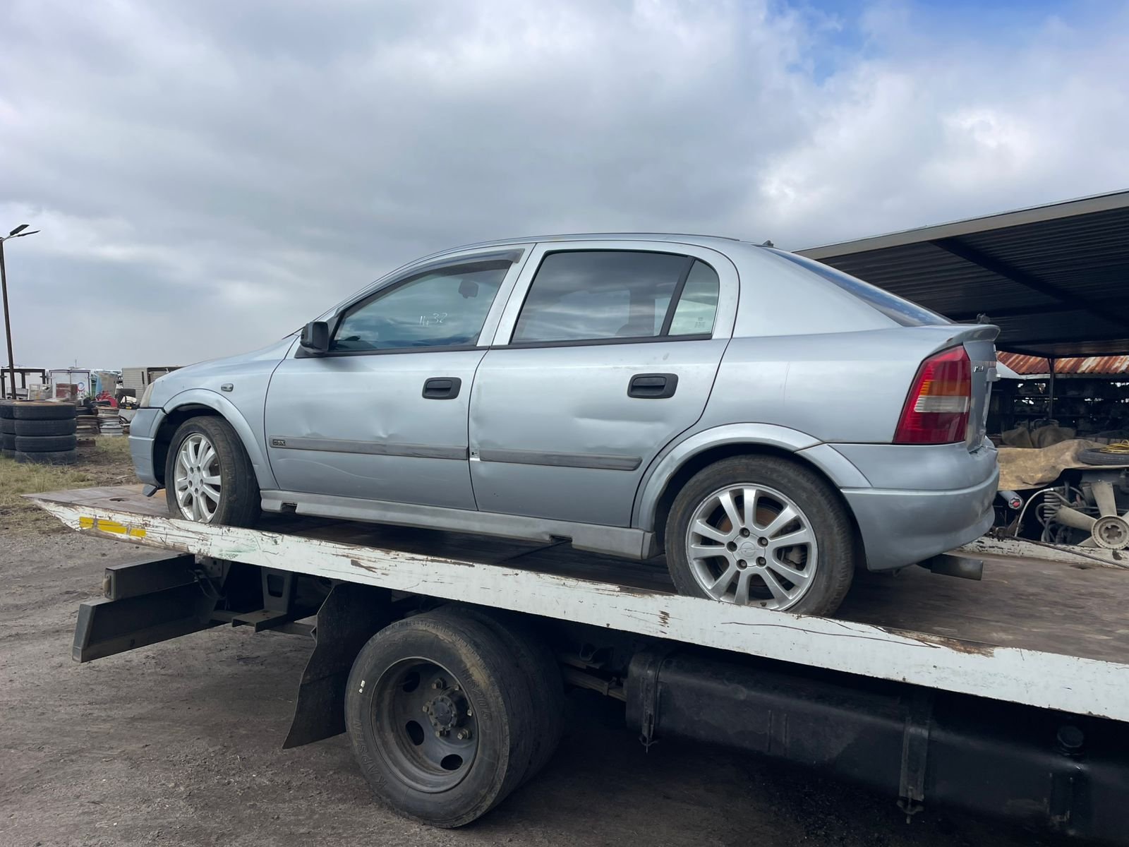 Opel Astra stripping for parts