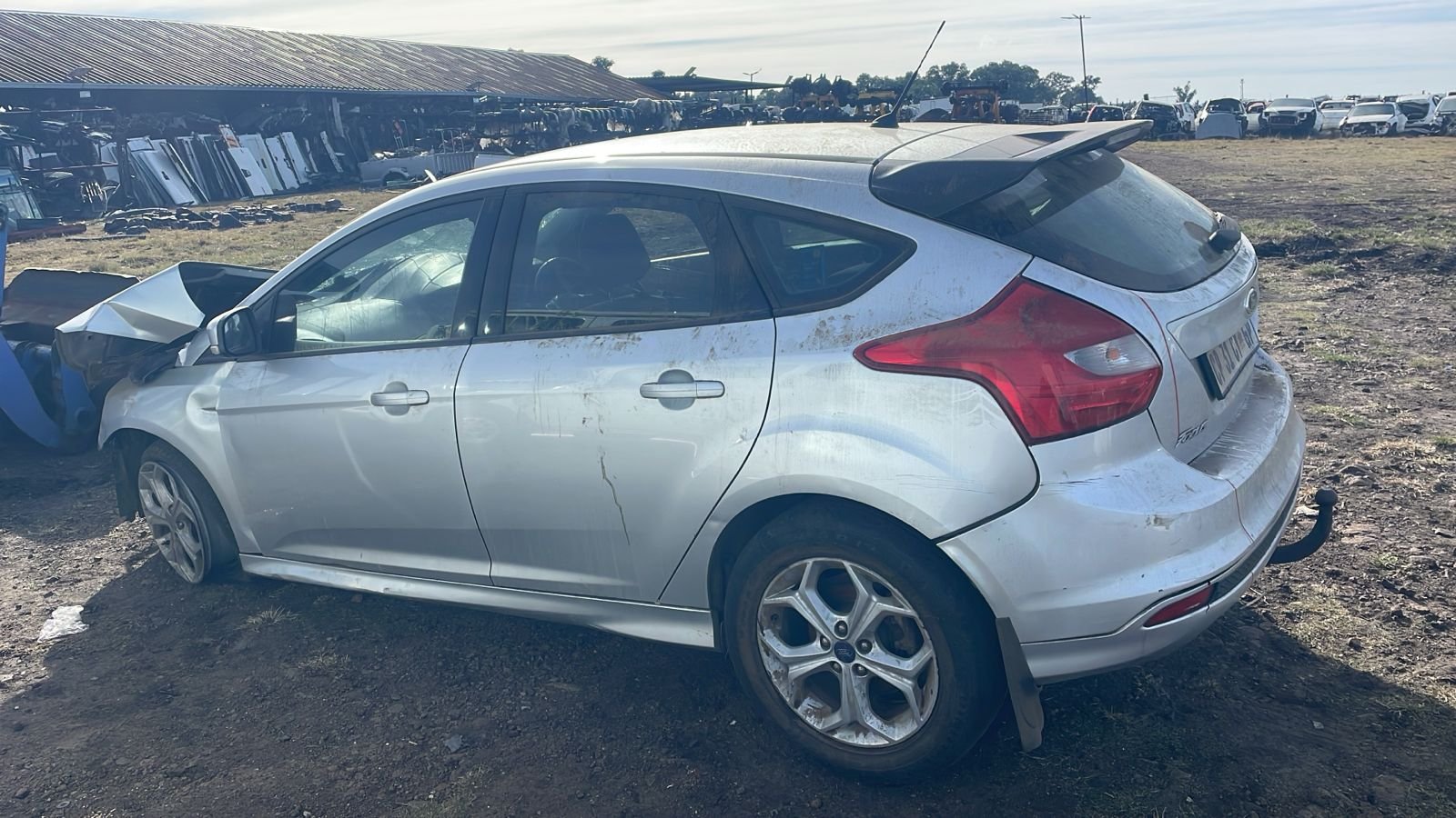 Ford Focus stripping for parts