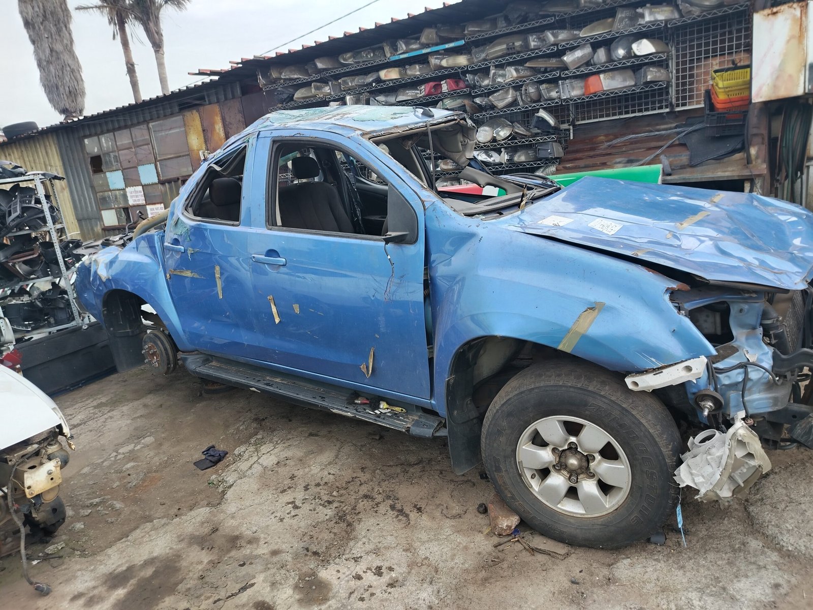 Isuzu dtec 2012 model striping for parts