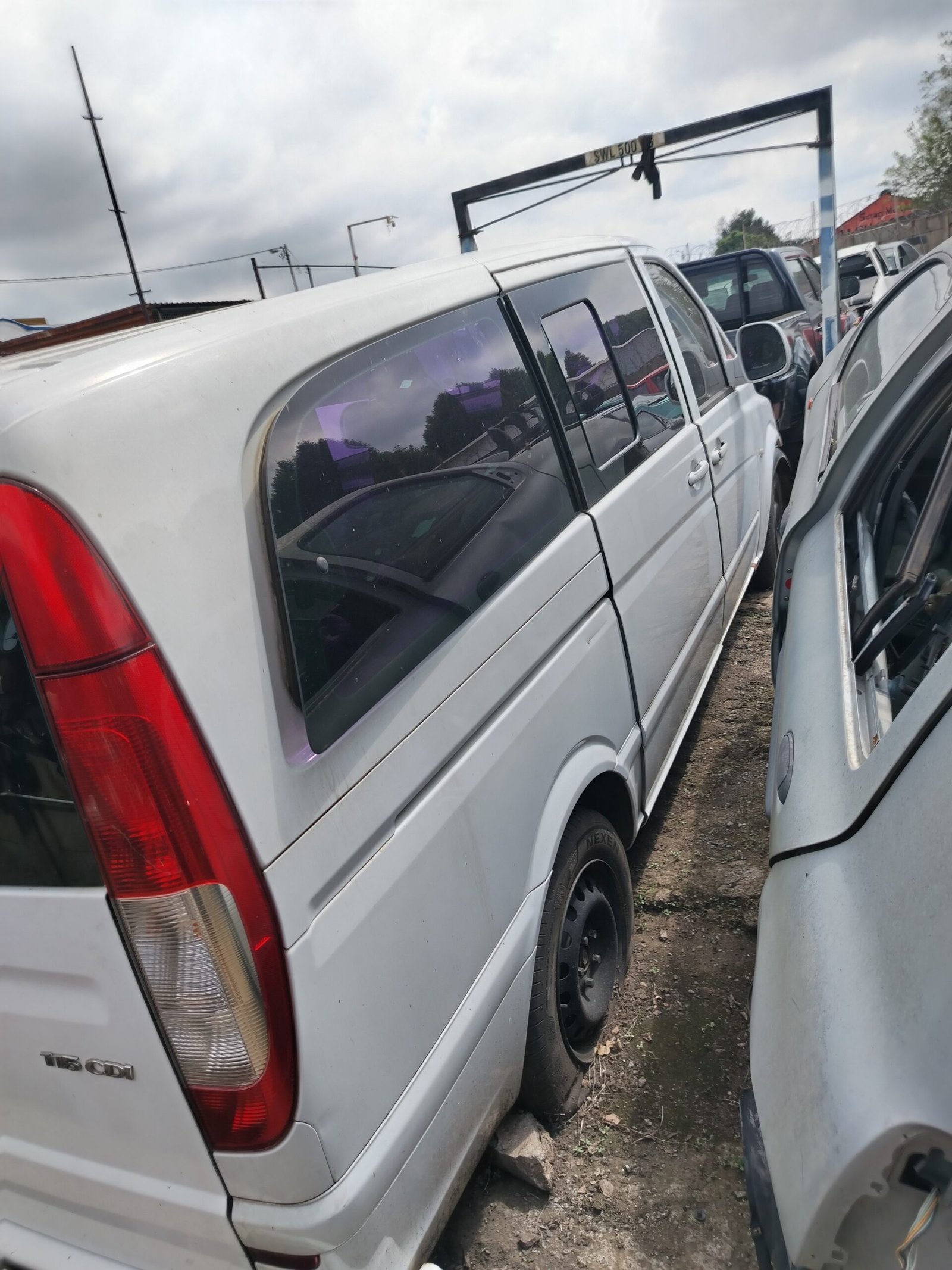 Mercedes vito striping for parts