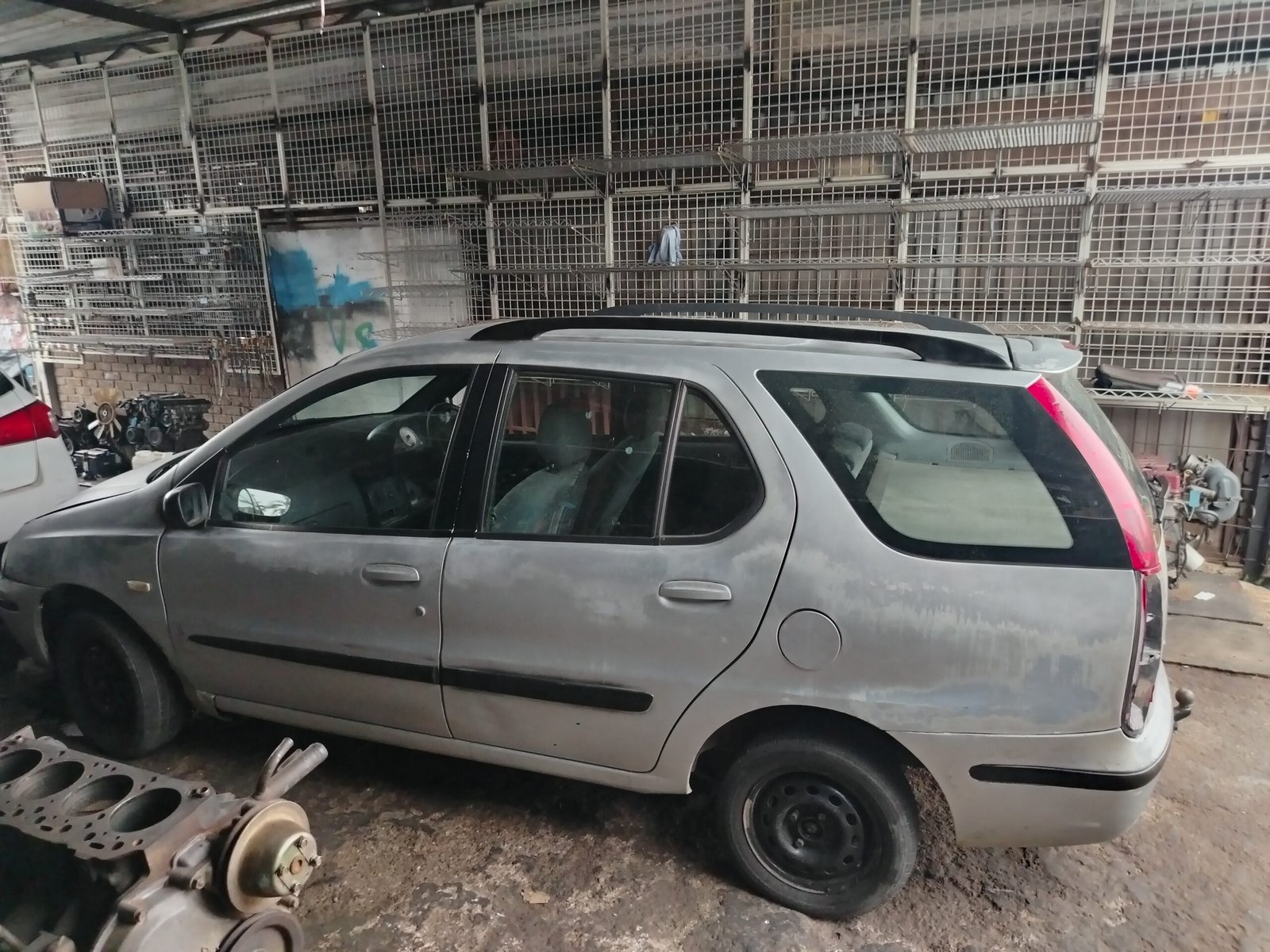 Tata indigo clx striping for parts