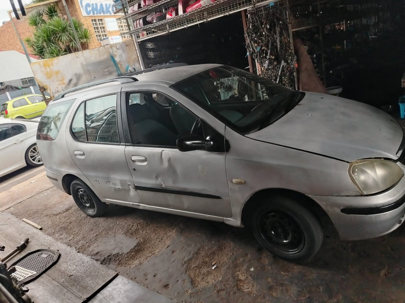 Tata indigo clx striping for parts