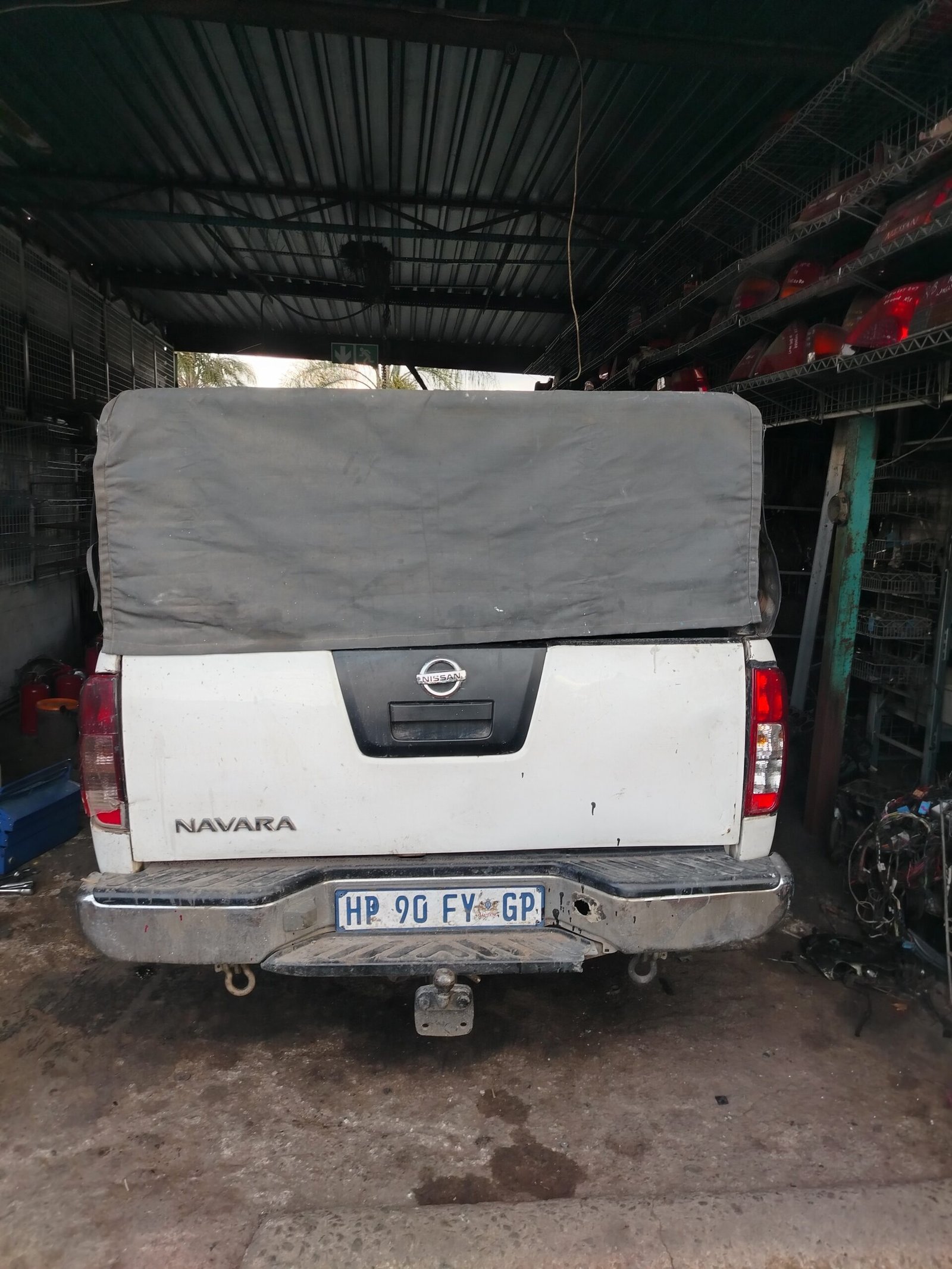 Nissan navara yd25 striping for parts