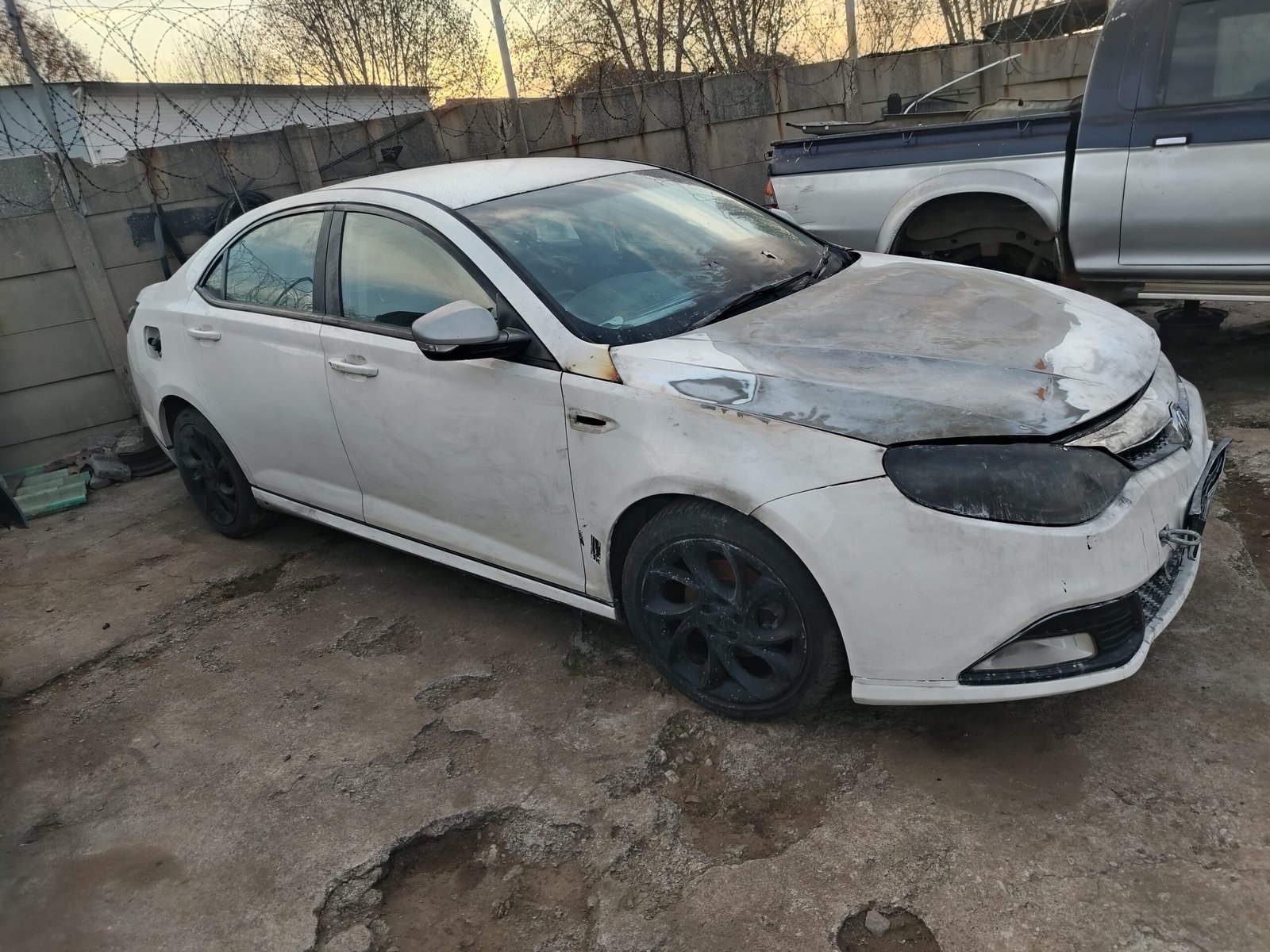MG6 striping for parts