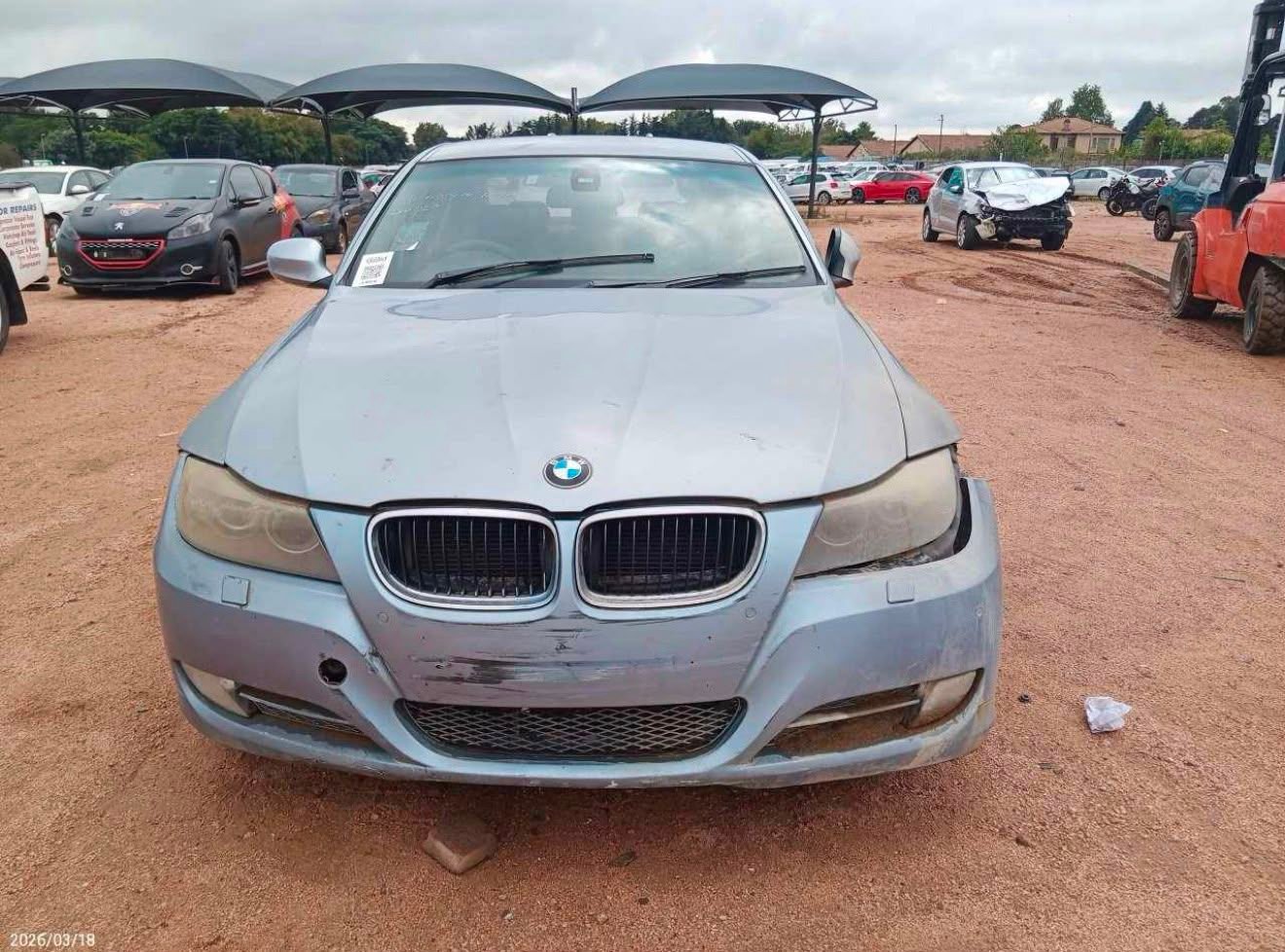 BMW 320i stripping for parts