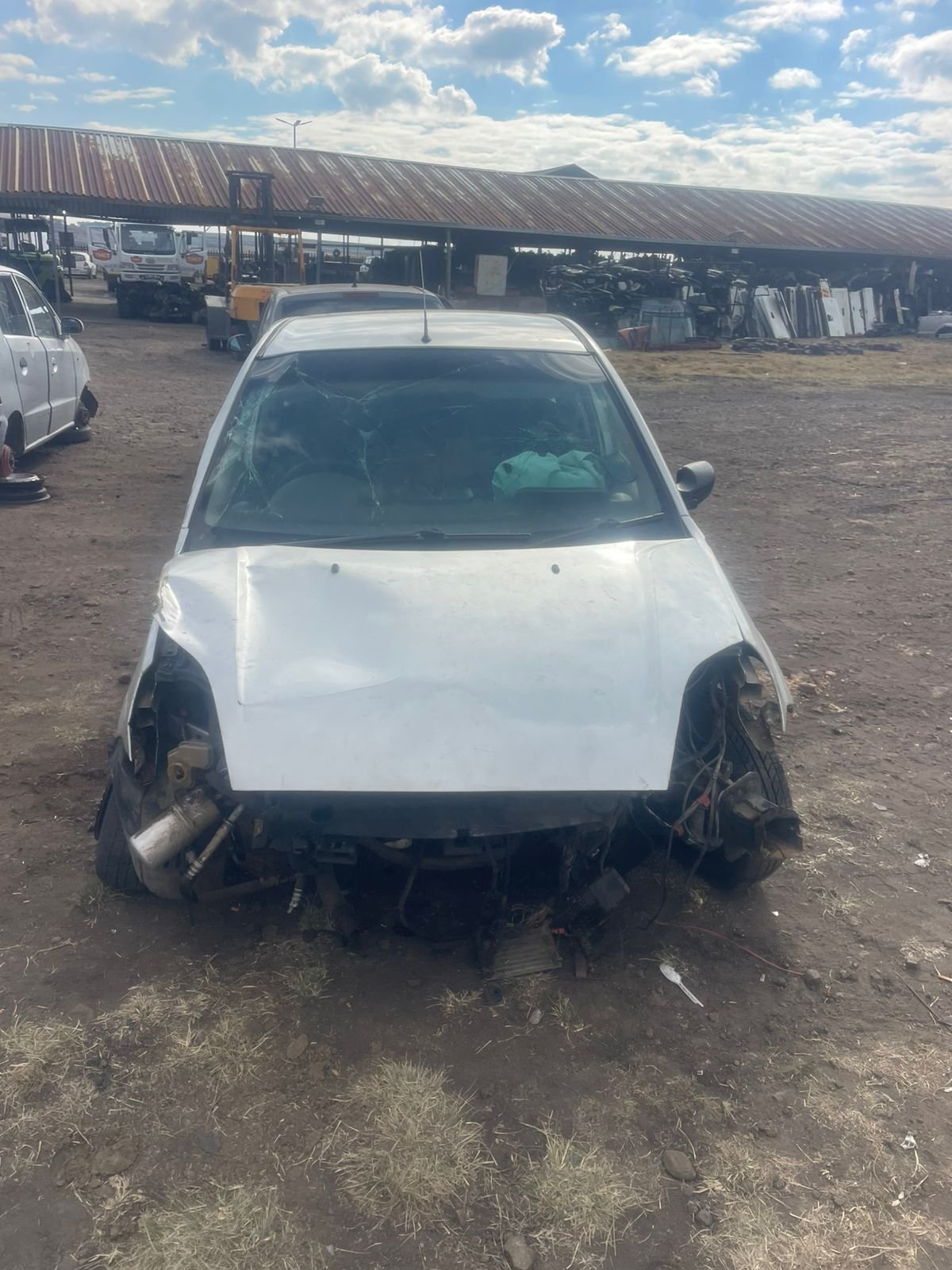 Ford Fiesta breaking for parts