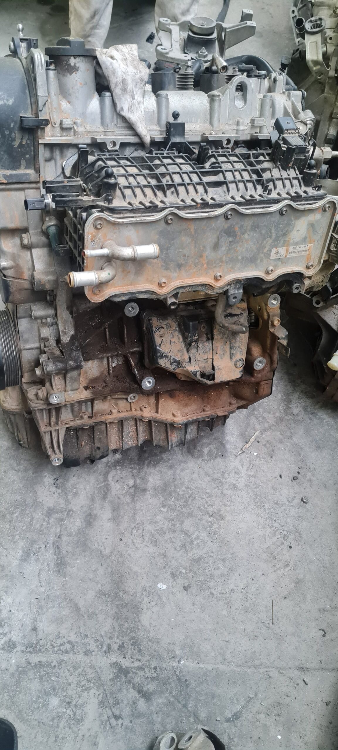 Audi A4 B9 1.4 TFSI engine