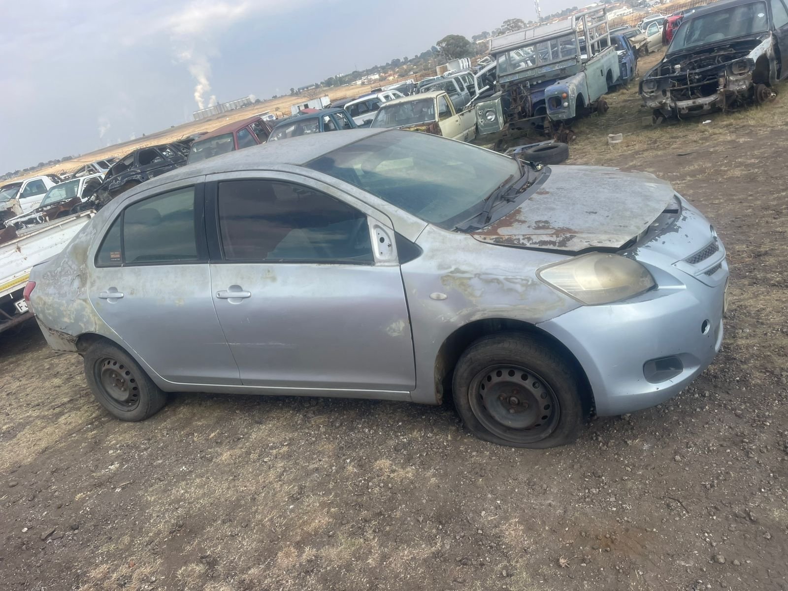 Toyota Yaris stripping for spares and parts