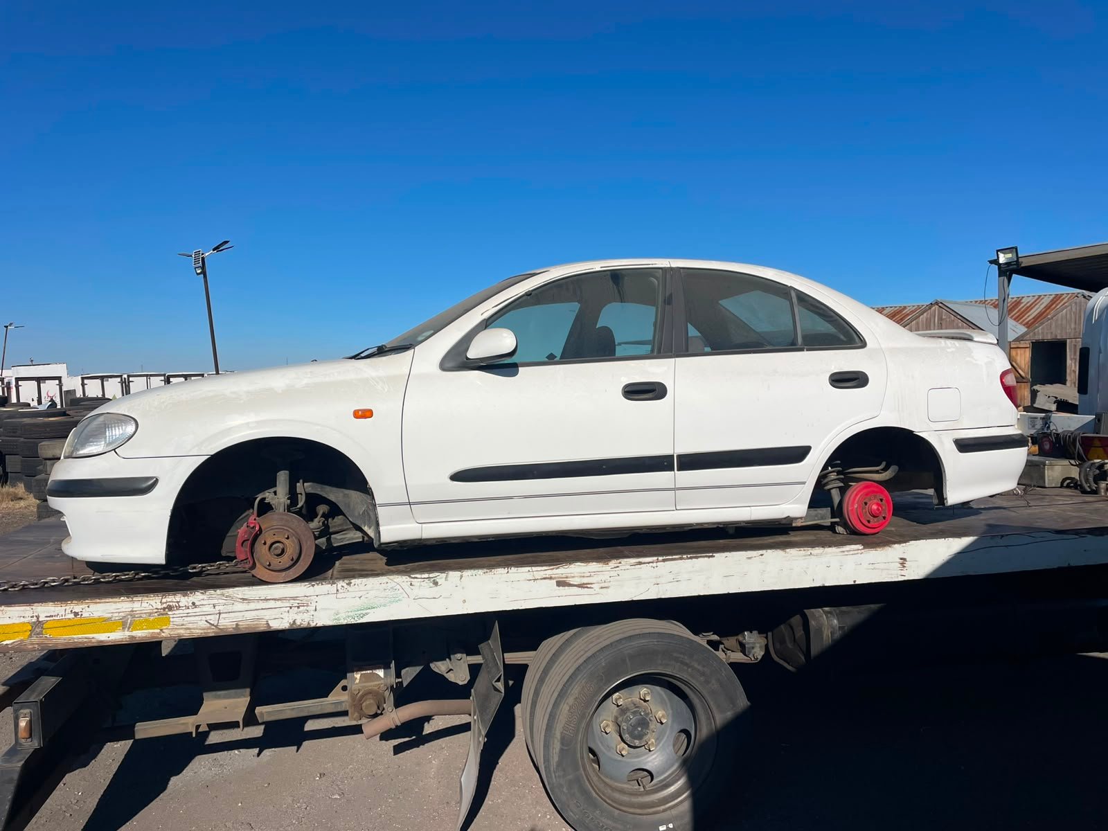 Nissan Almera parts