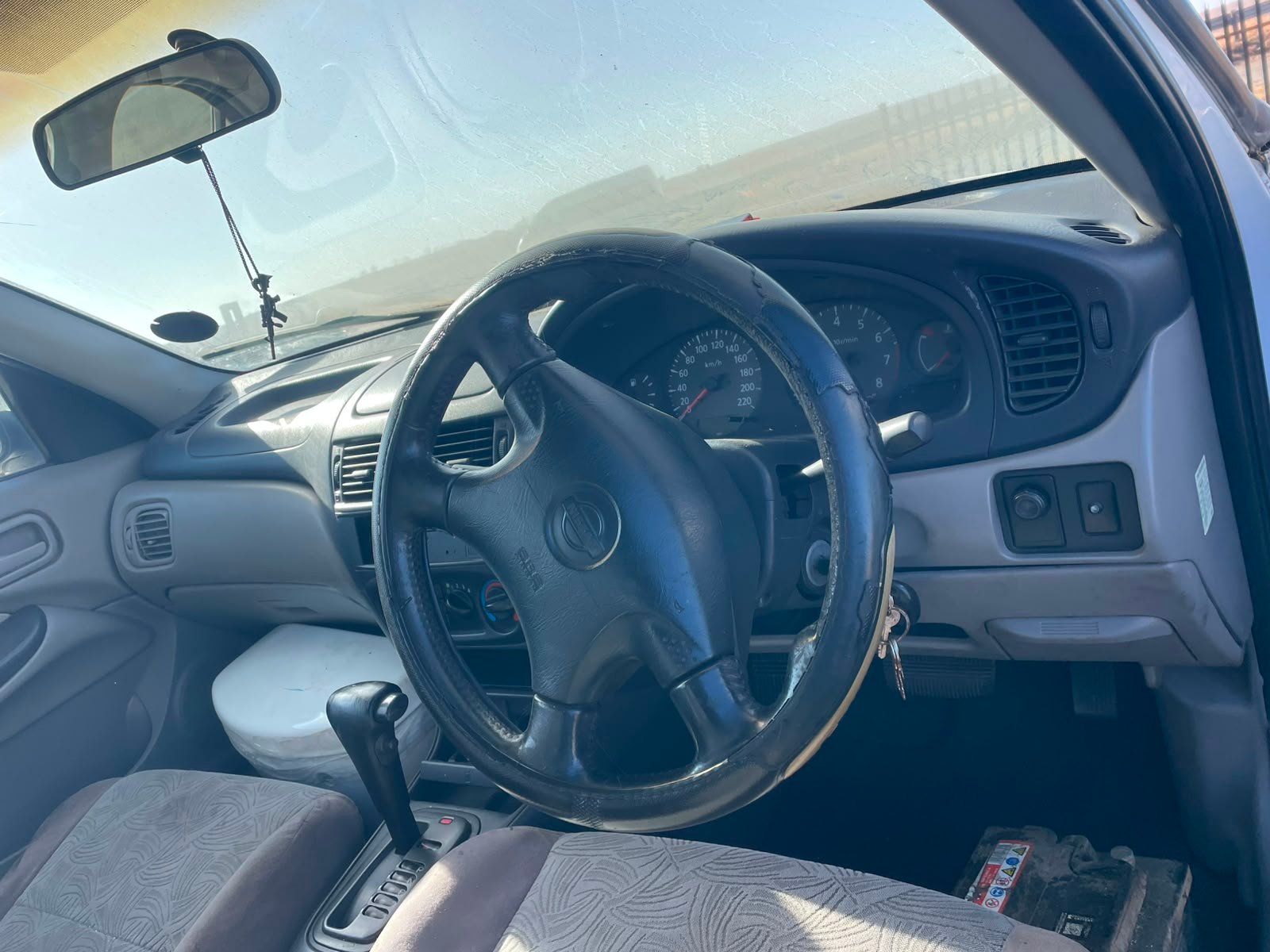 Nissan Almera parts