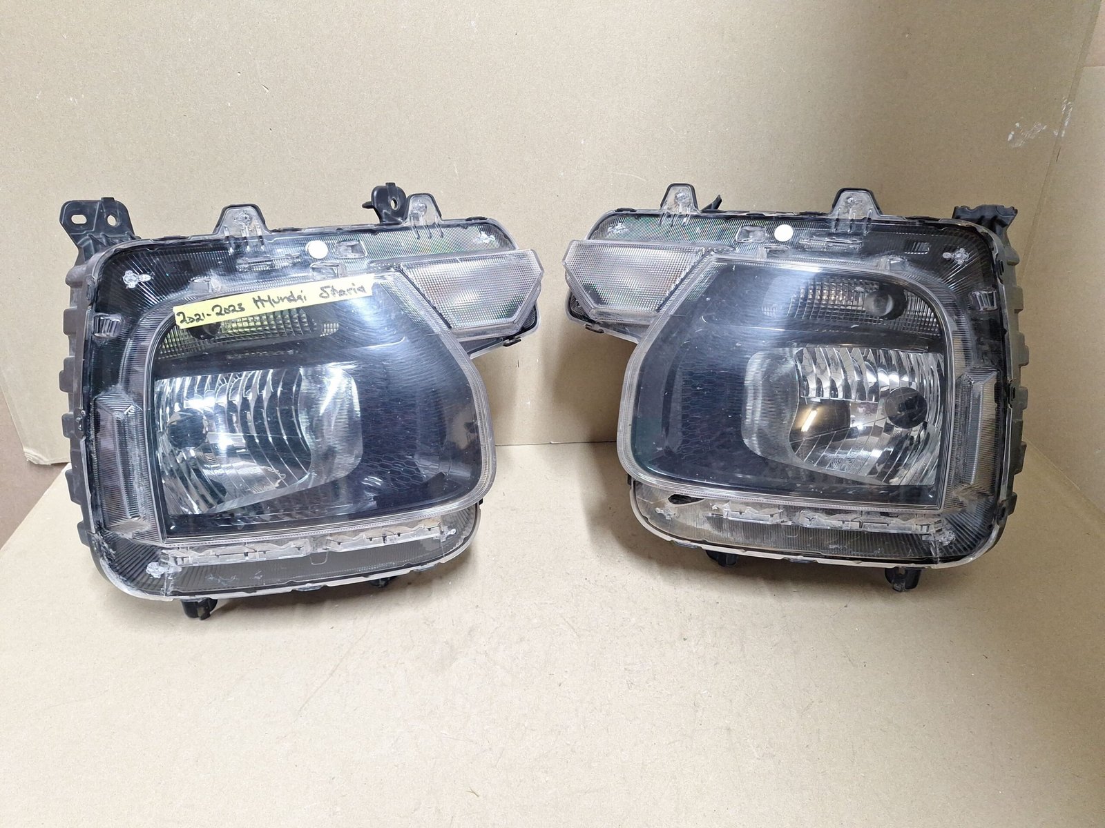 Hyundai Staria Bottom Headlight 2023 – 2025