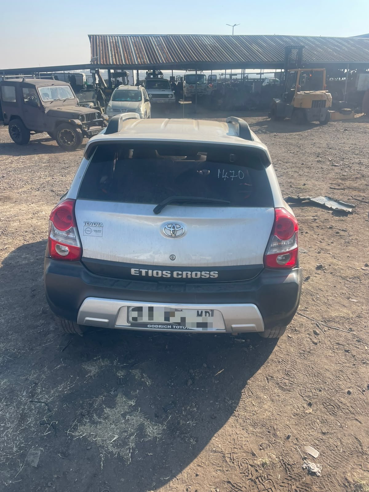 Toyota Etios Cross parts