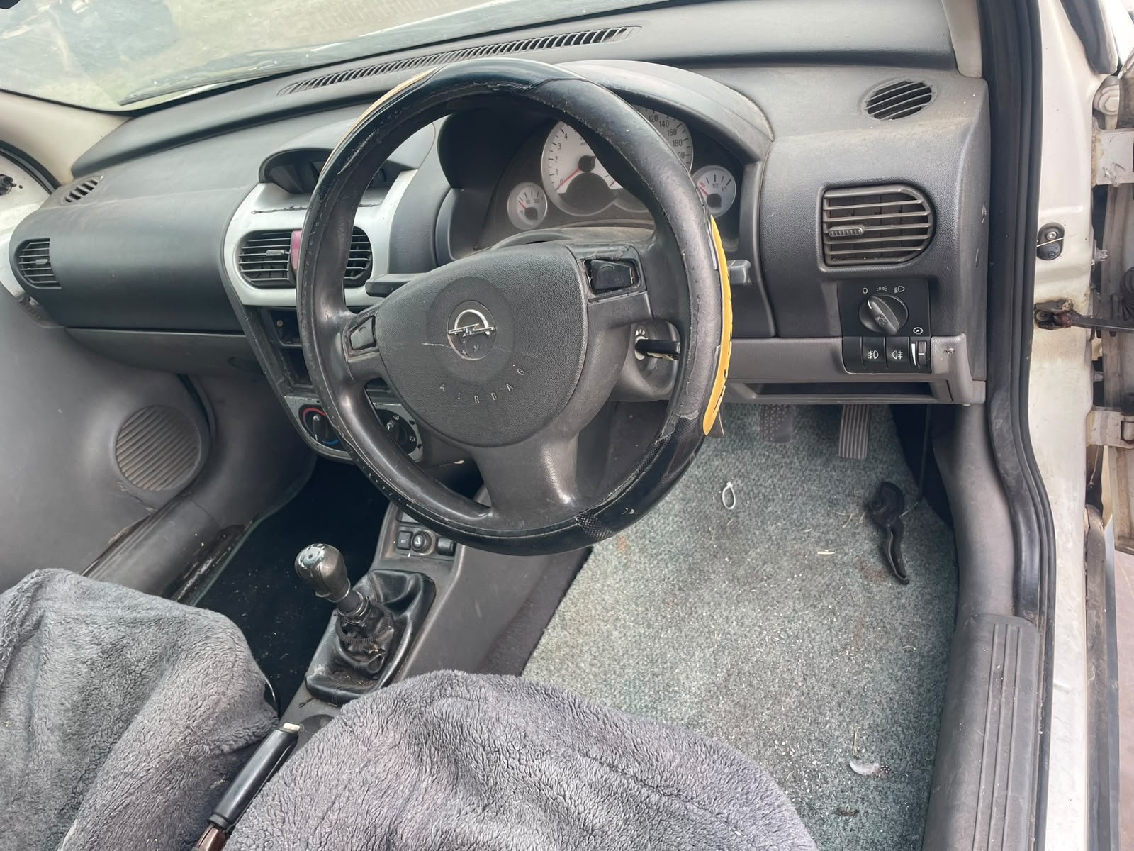 Opel Corsa parts available